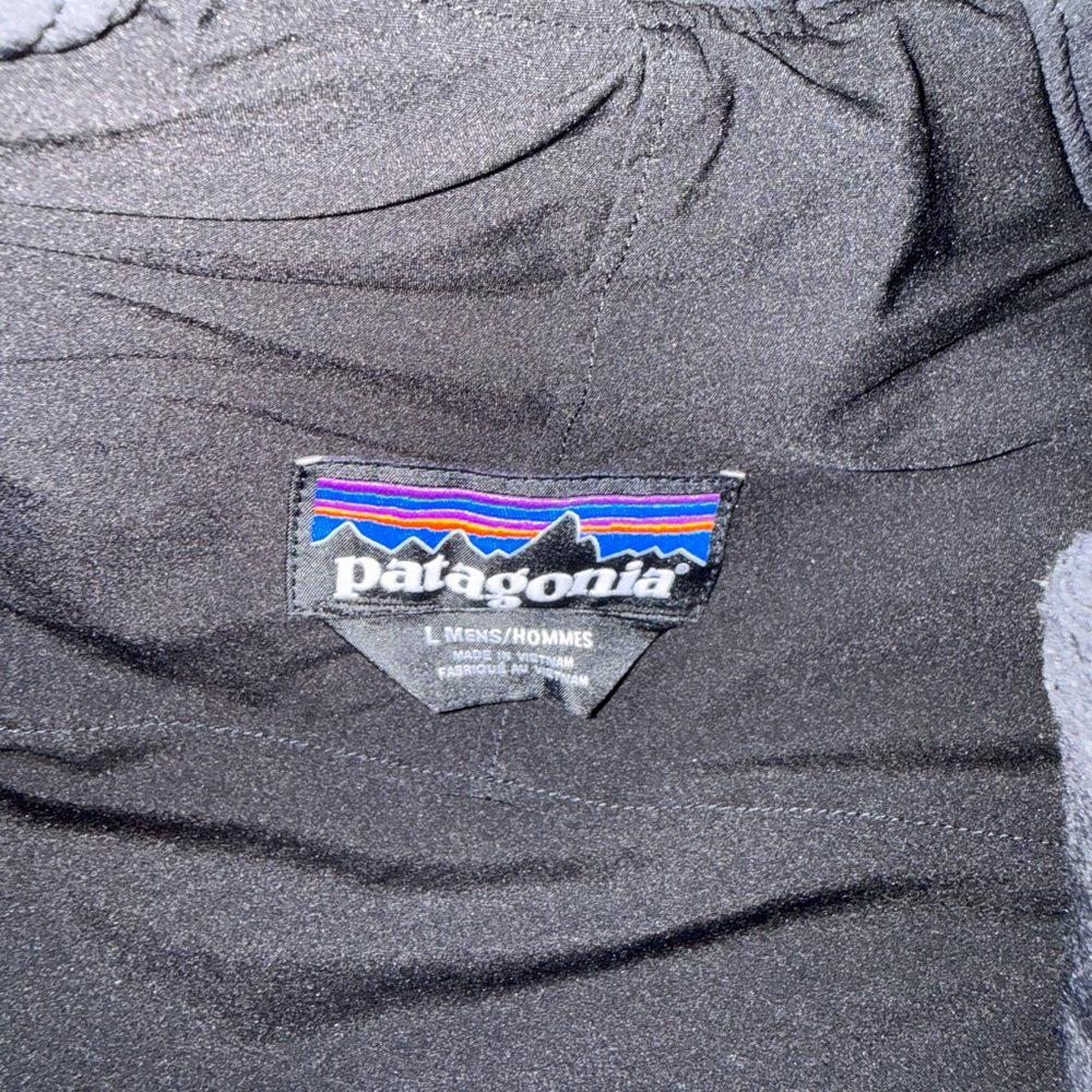 Patagonia Men’s Black Jacket L - Picture 3 of 4